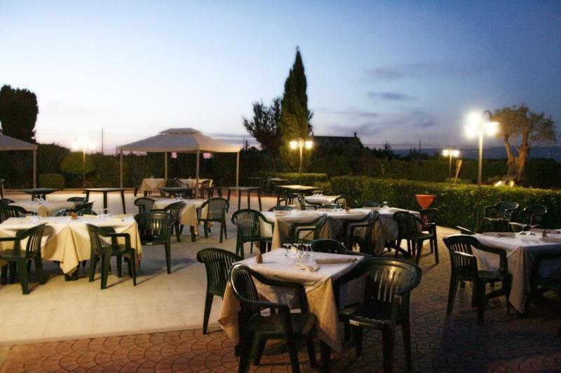 Agriturismo Posta Bassi Foggia Kültér fotó